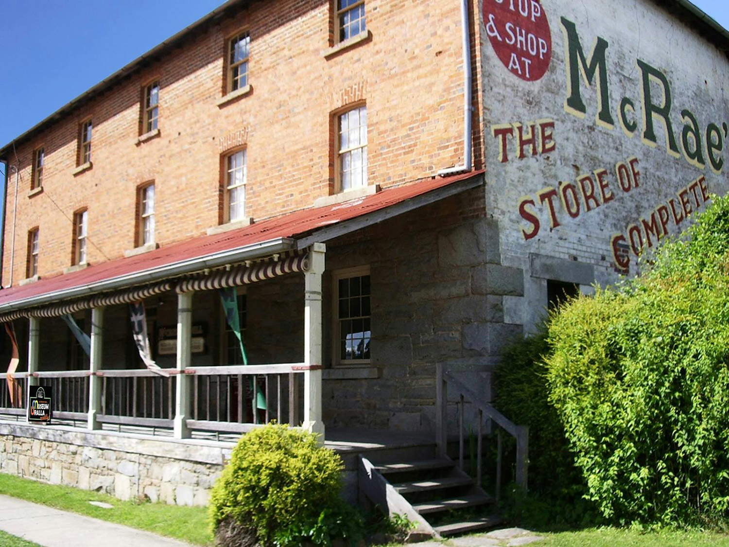 Mondumo McRaes Shop VisitNSW